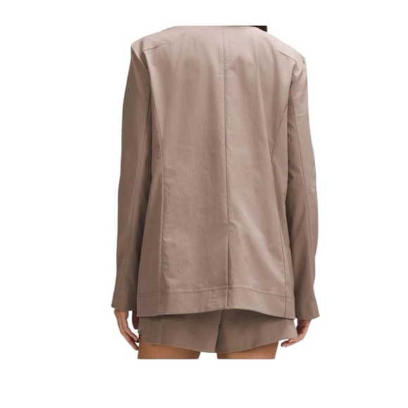 NWT Lululemon Relaxed-Fit Twill Blazer Taupetastic, Size Small - Picture 2 of 7